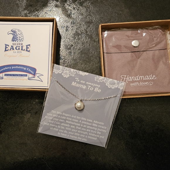 Mama to be necklace - Picture 3 of 3